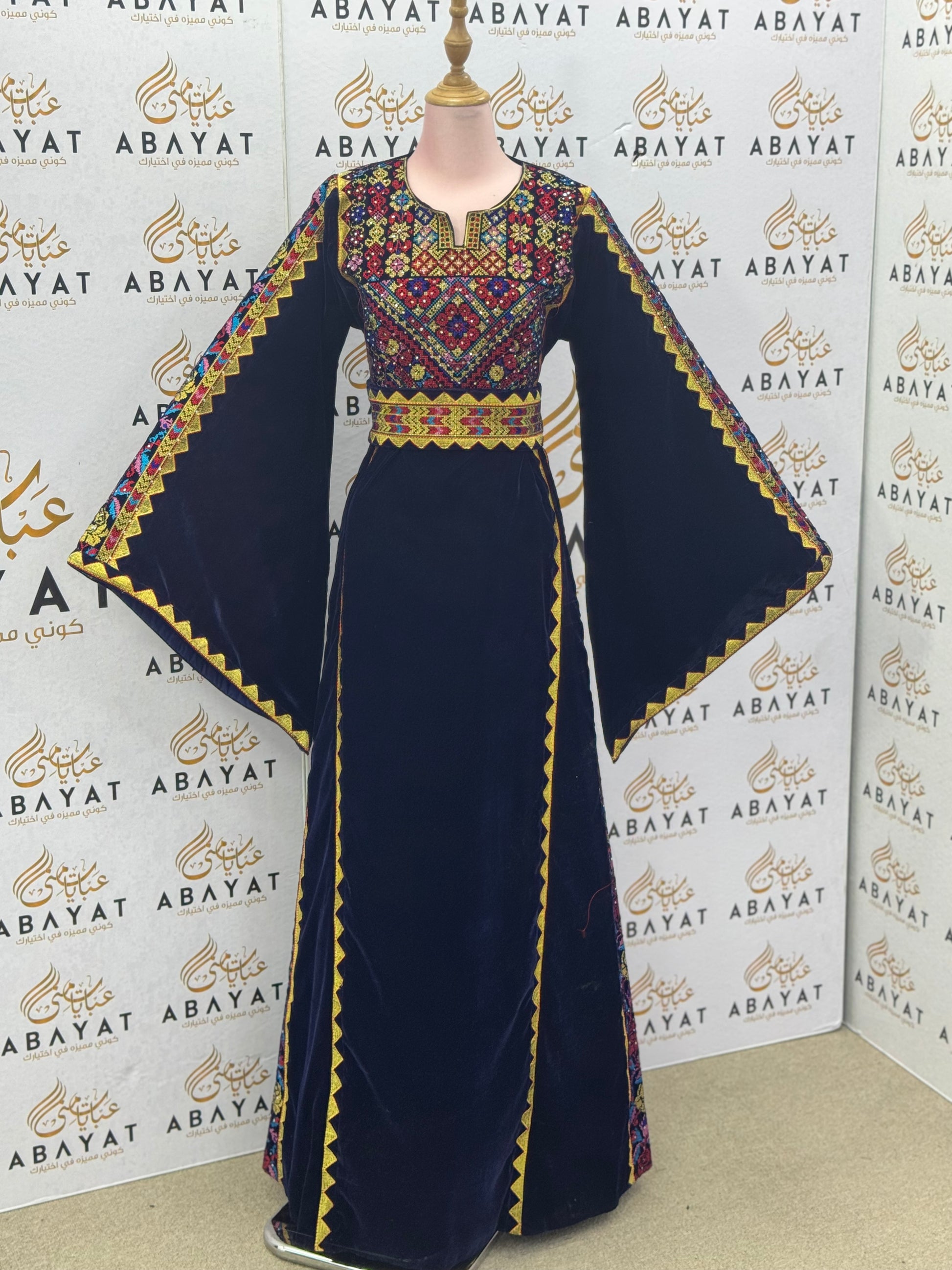Midnight Blue Velvet Thobe – Traditional Palestinian Embroidery