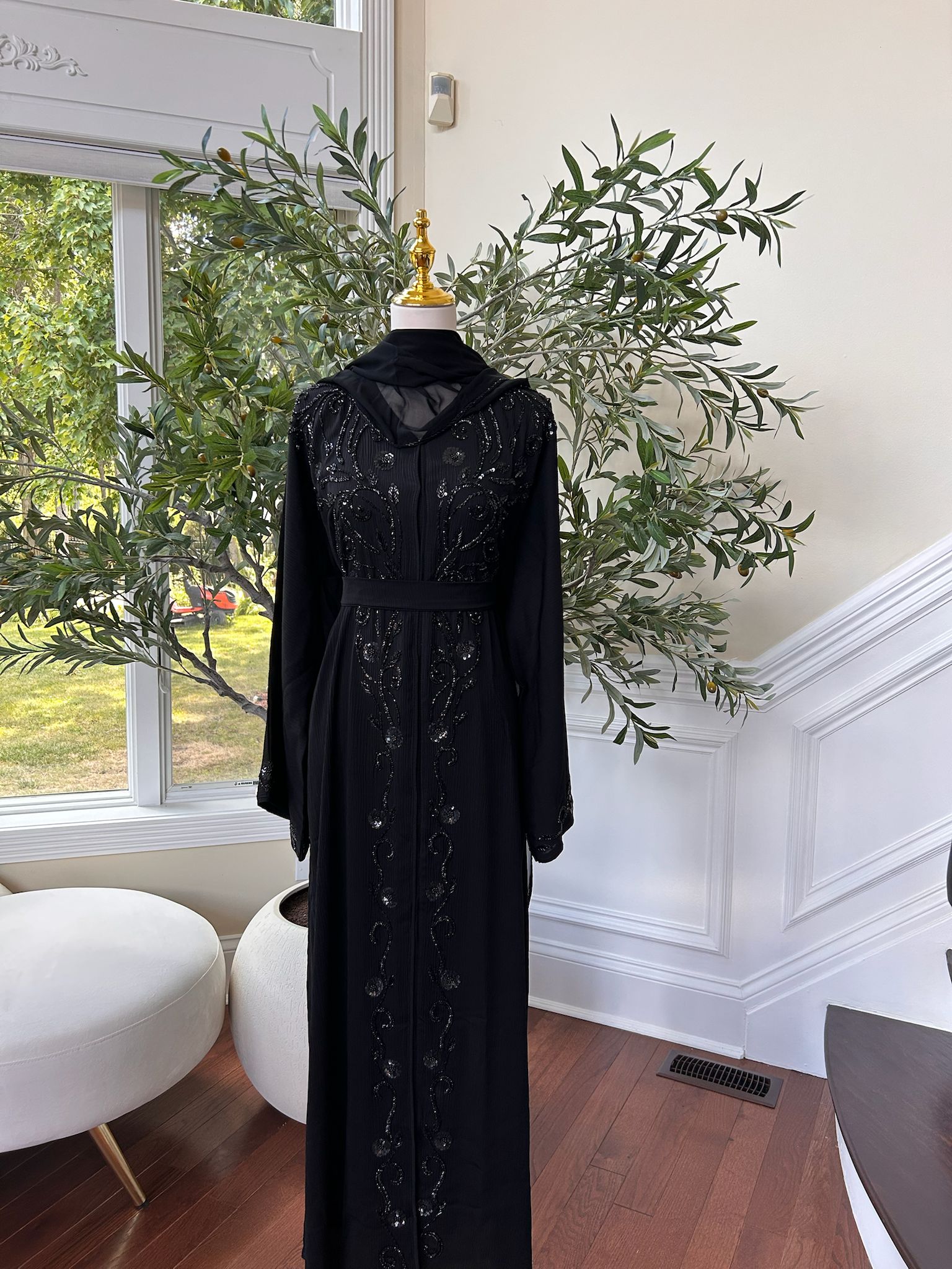Black Floral Charm Abaya