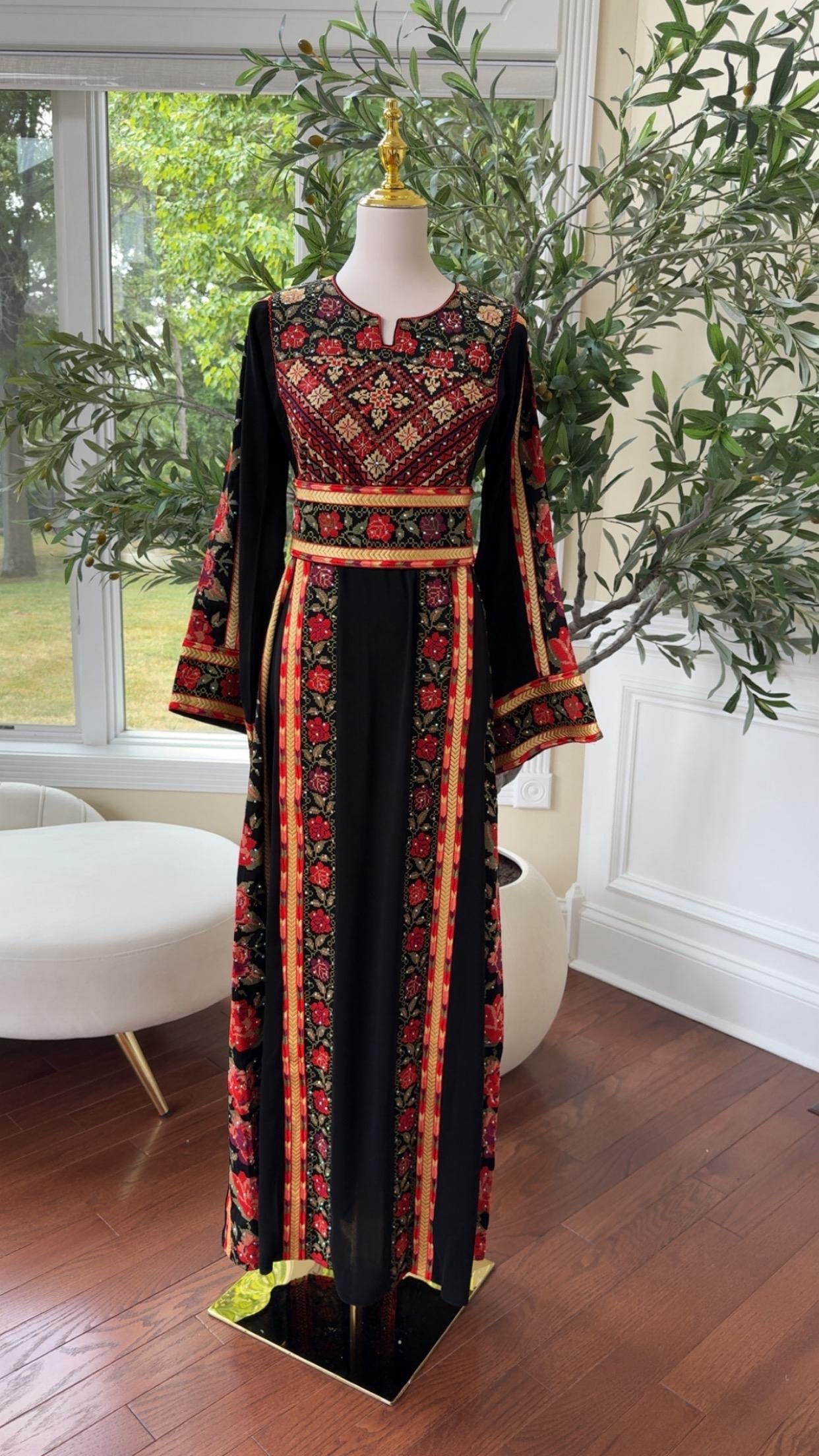 Embroidery Tatreez Black Thobe