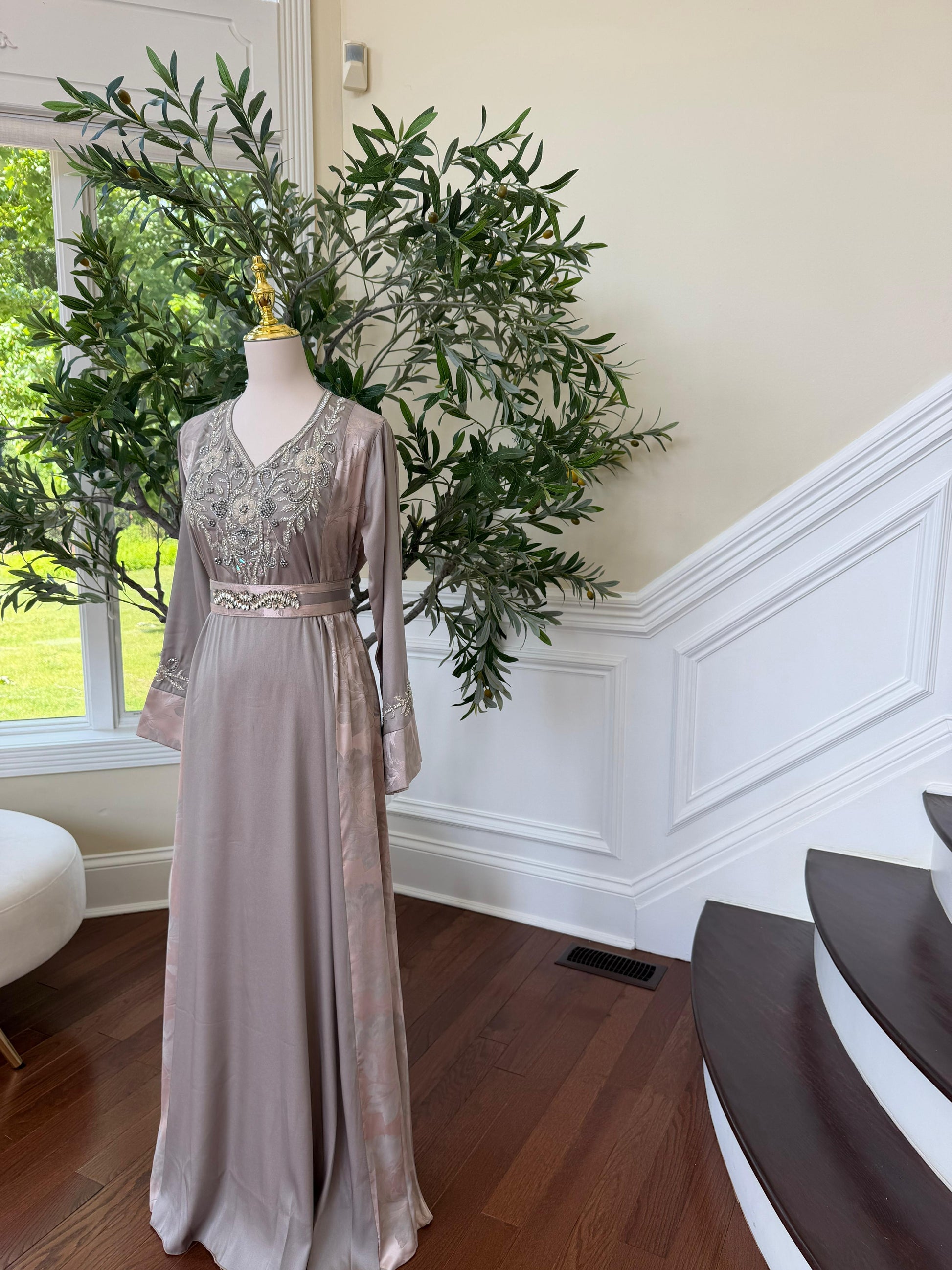 Silver Beaded Elegance Kuftan