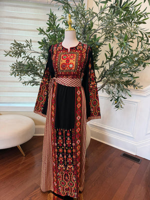 Black Embroidery Tatreez Red Thobe