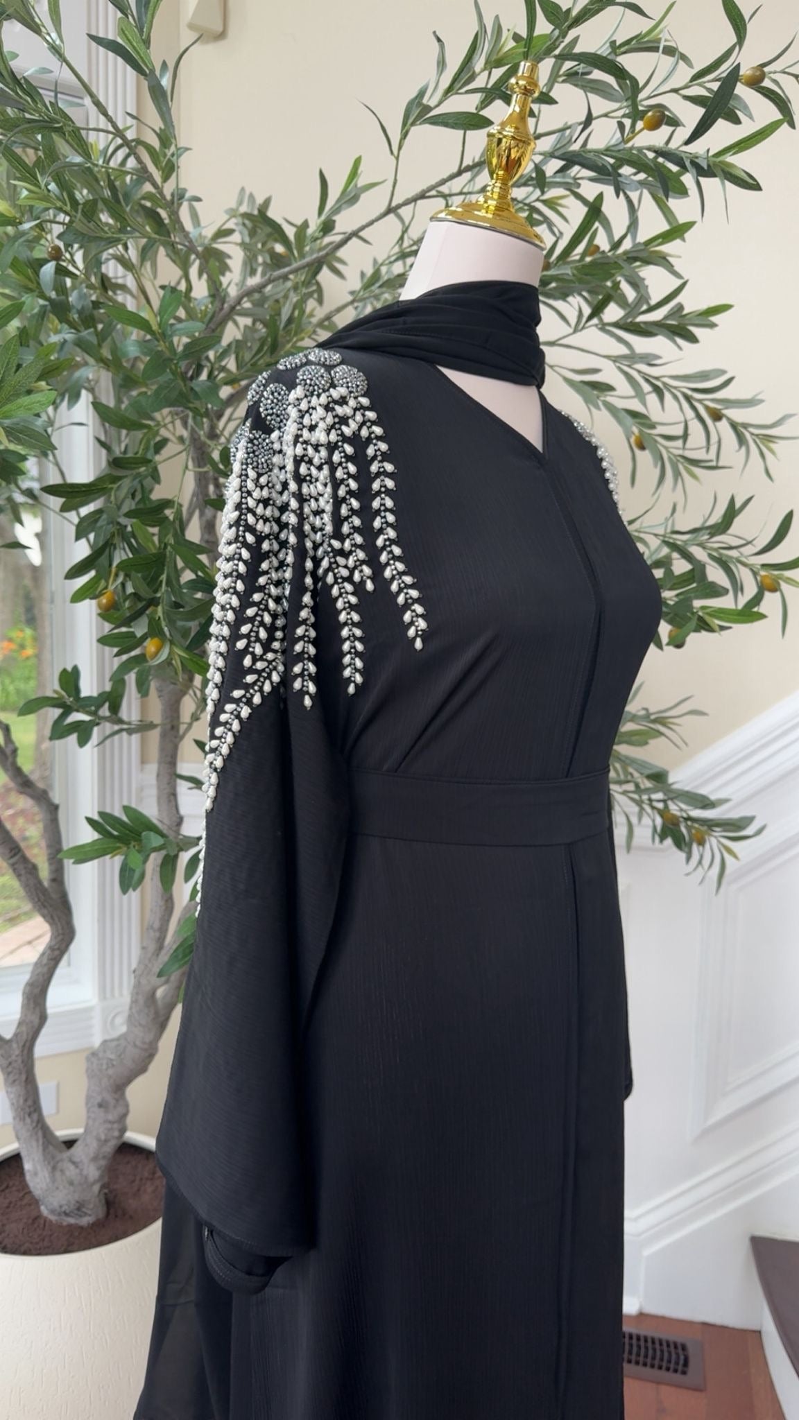Black Sleeve Stone Charm Abaya