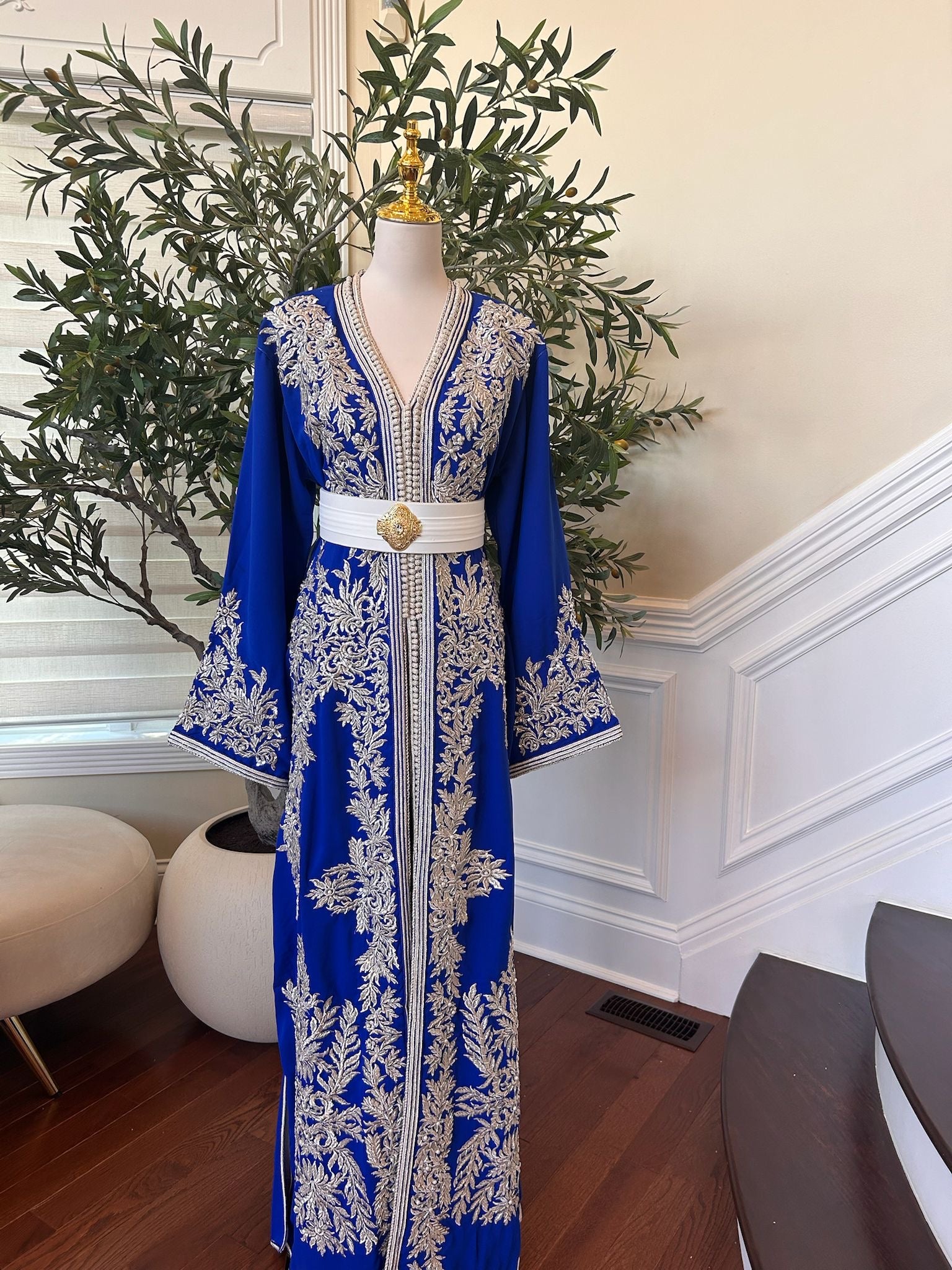 Royal Blue White Floral Detail Kuftan