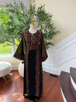 Black Embroidery Tatreez Thobe