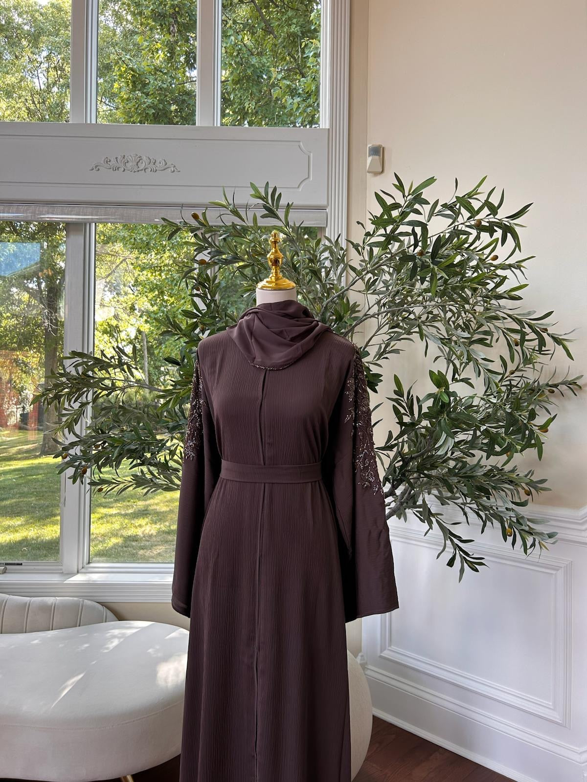 Elegant Muave Floral Design Abaya