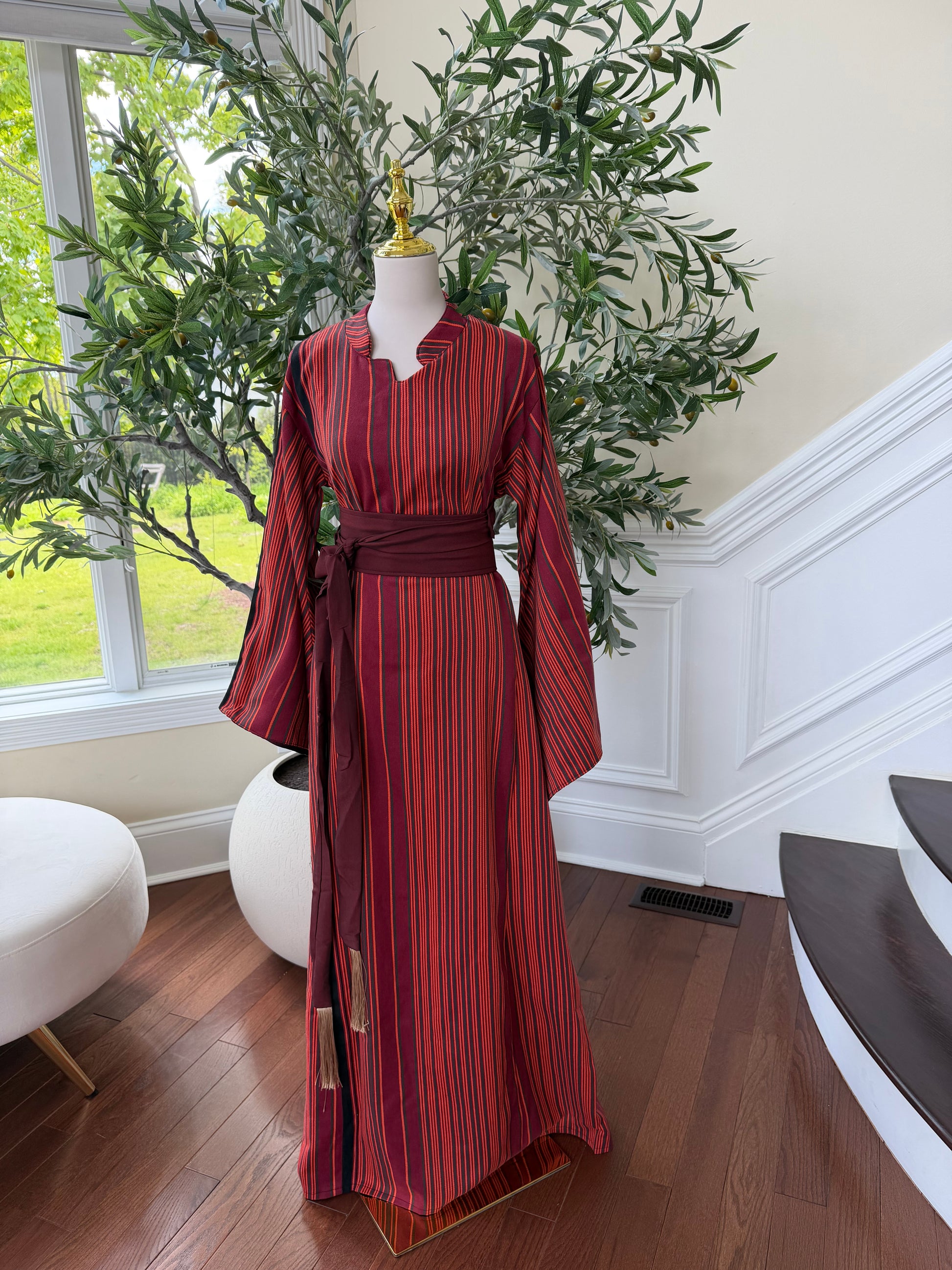 Majdalawi Traditional Elegance Thobe /2244400