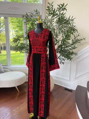 Elegant Red Tatreez Thobe / A