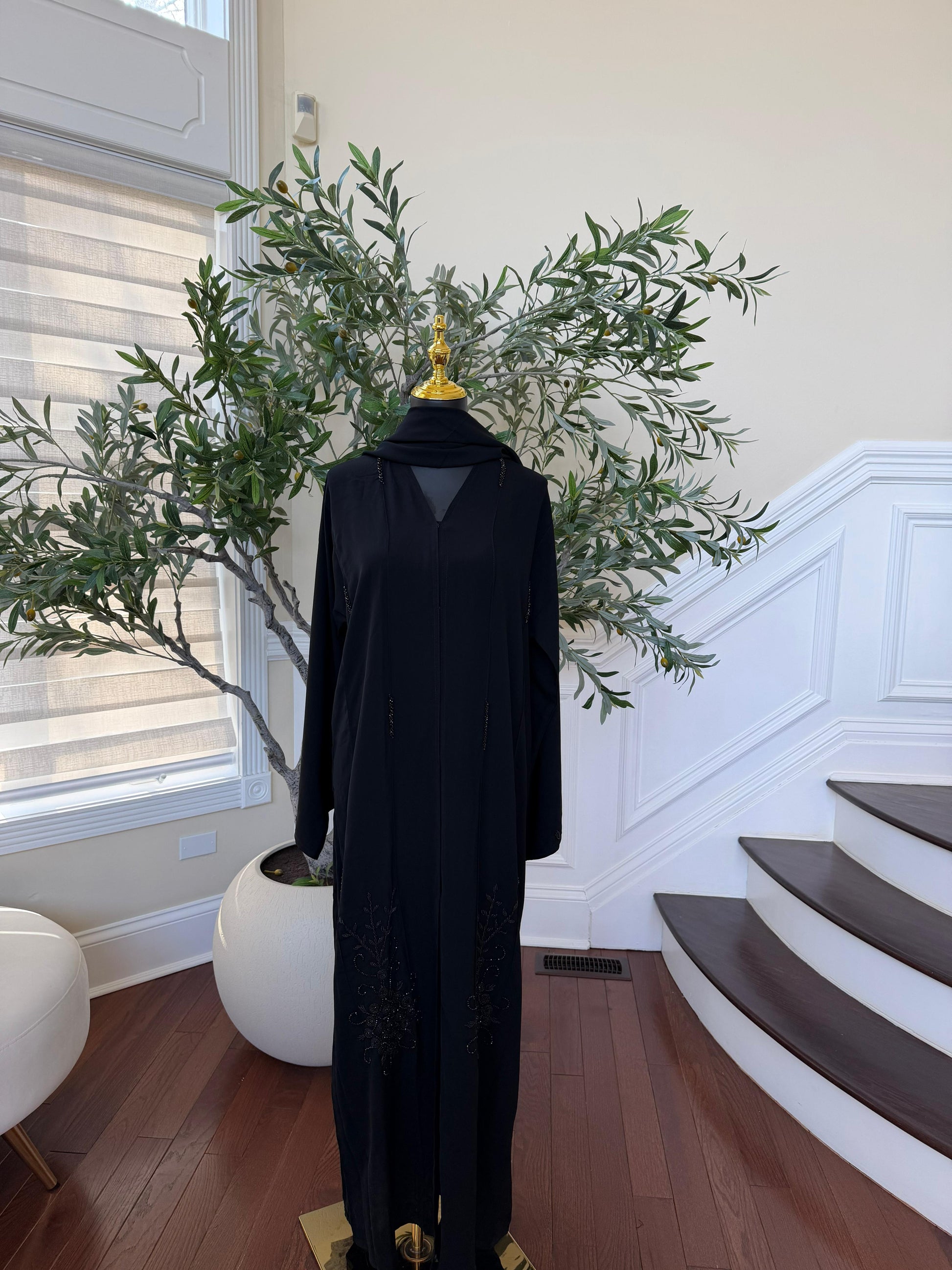 Ramadan Glow: Black Abaya