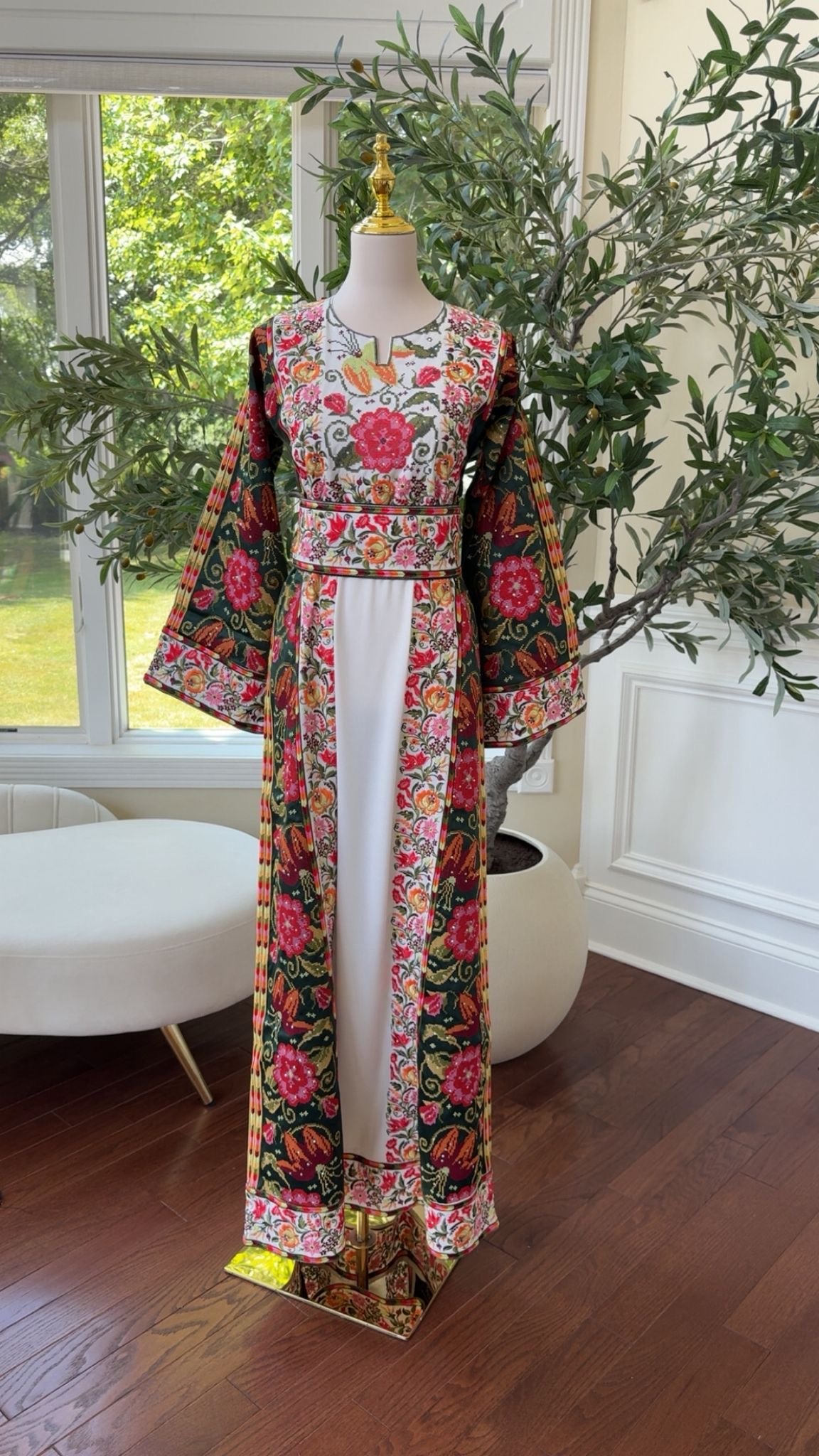 Embroidery Tatreez Floral Thobe /A
