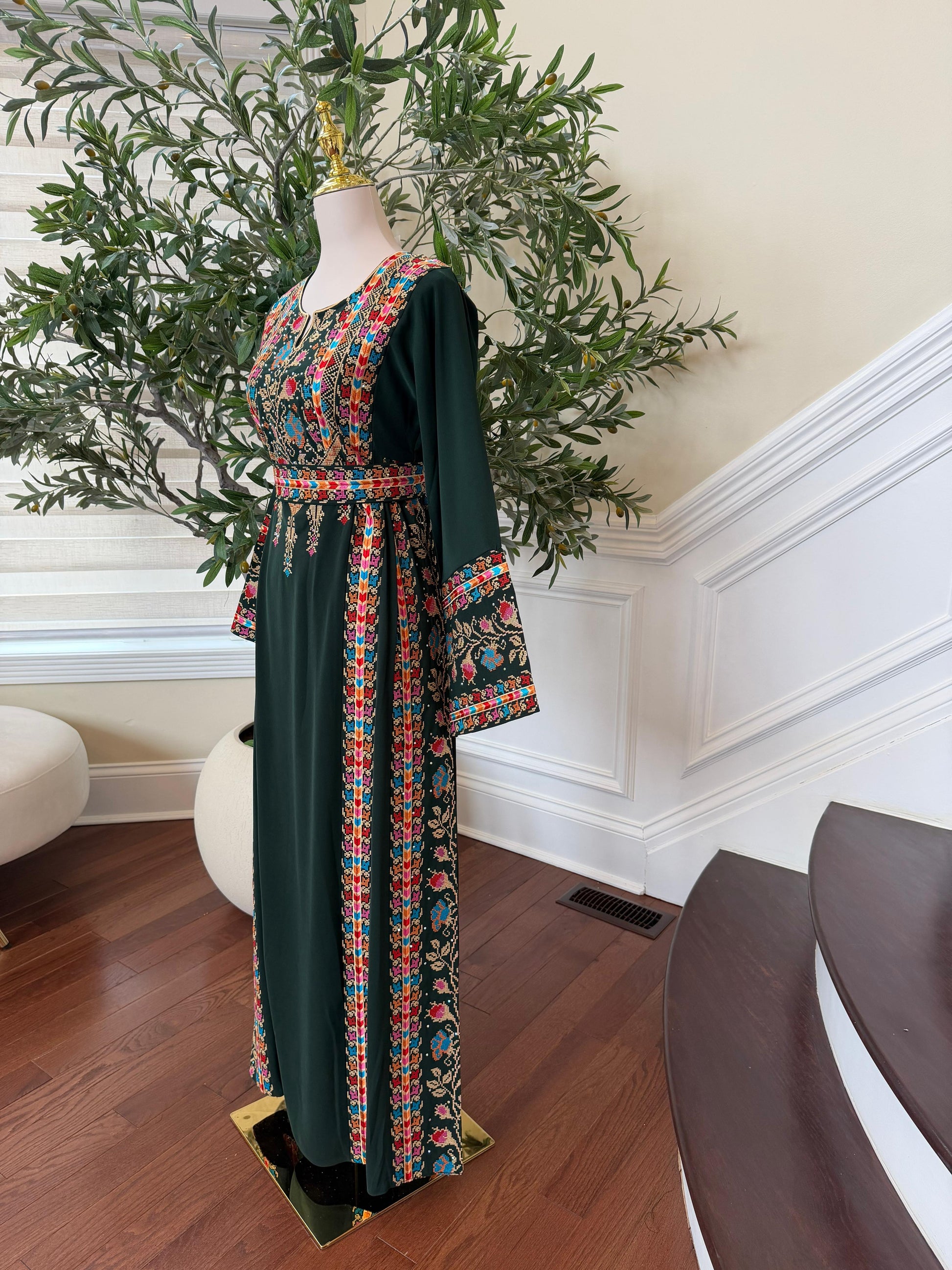 Green Embroidery Tatreez Thobe