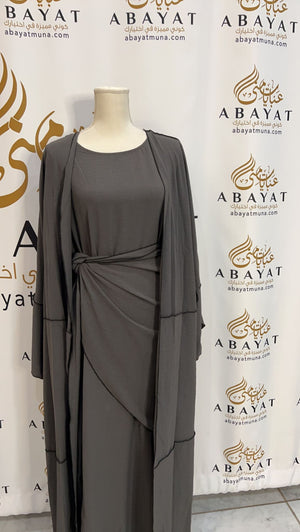 Timeless Elegance: Solid Color Abaya with Edgy Open Design