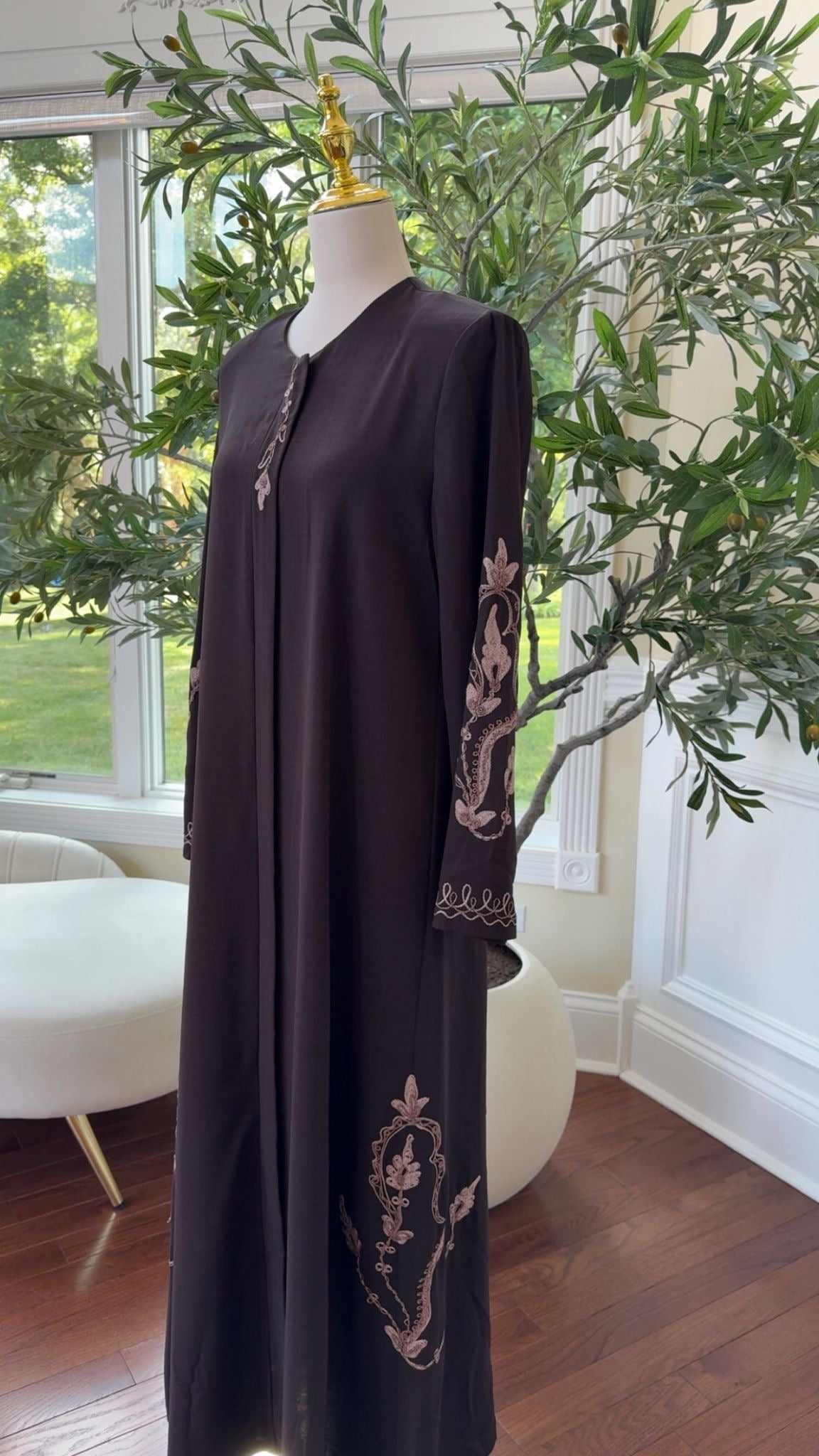 Espresso Brown Embroidered Abaya – Rose Vine Detail