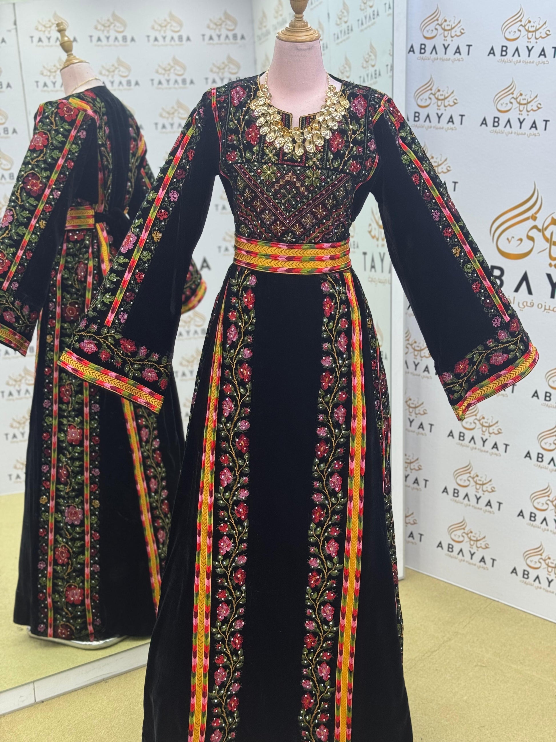 Royal Black Velvet Thobe – Wide Sleeves & Floral