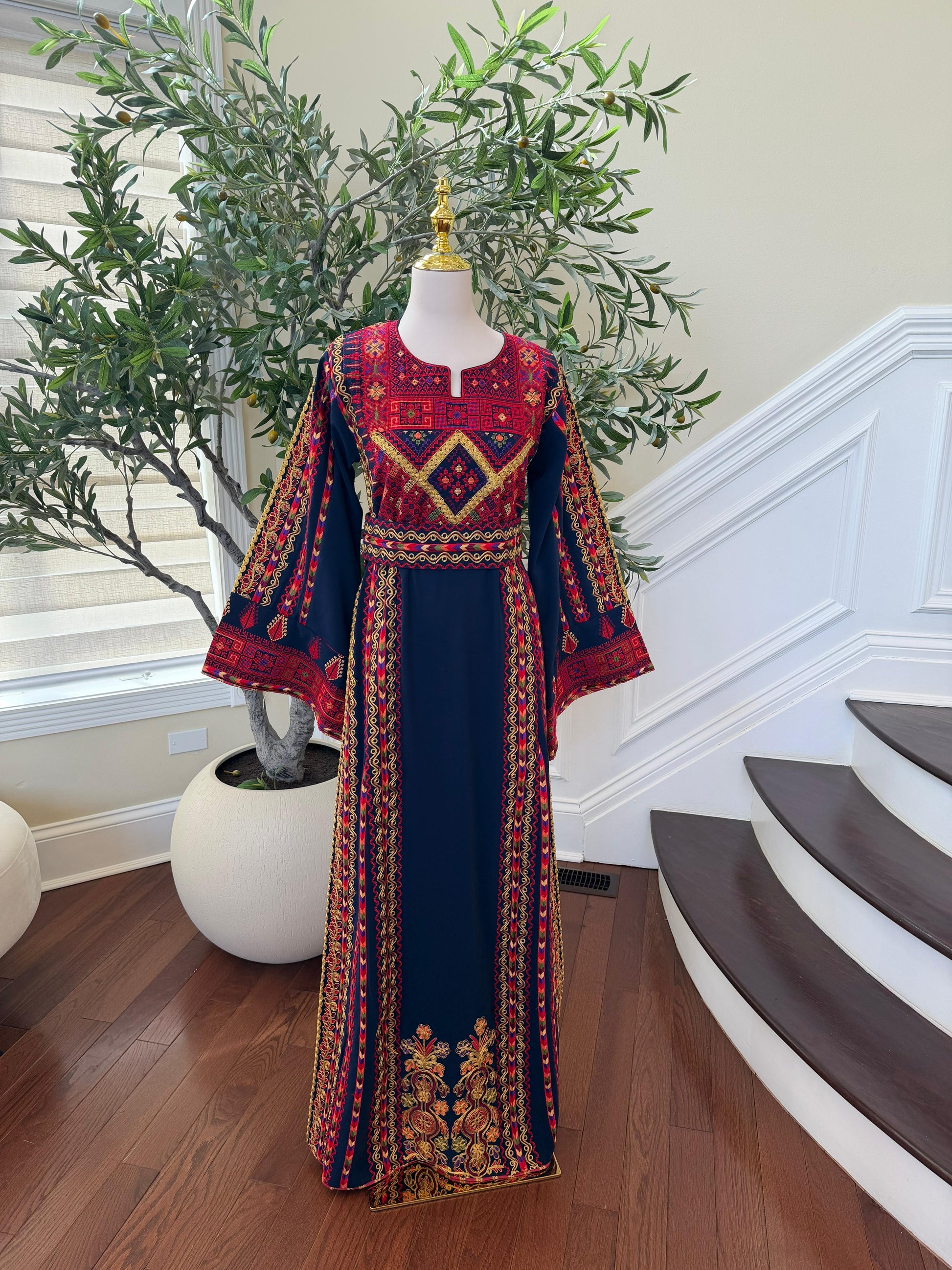 Blue Heritage: Embroidery Tatreez Thobe
