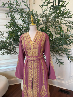 Pink Kuftan with Intricate Golden Embroidery Detail