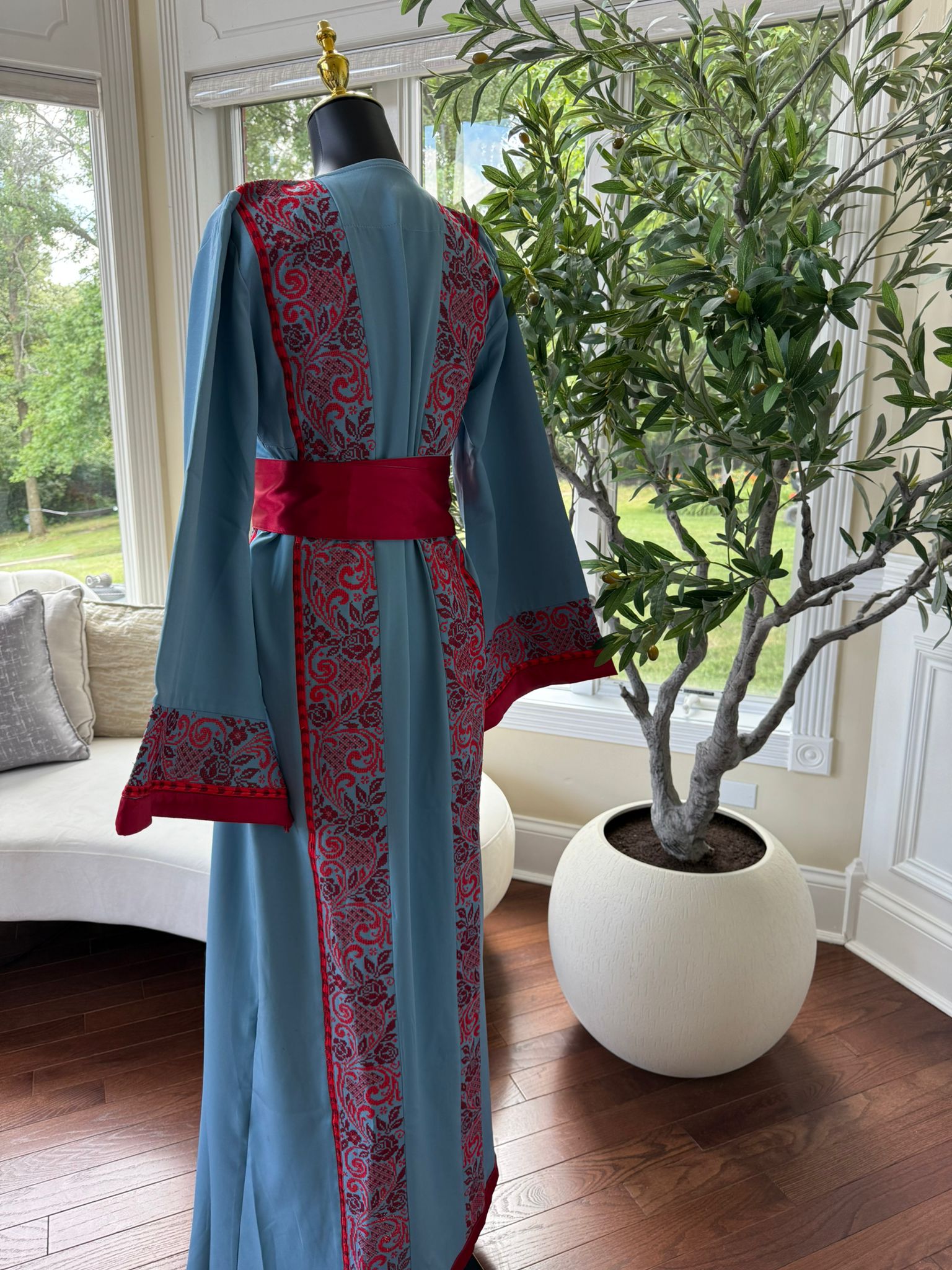 Serenity Blue Red Tatreez Thobe