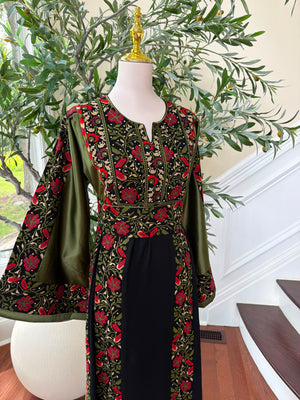 Black Embroidery Tatreez Thobe