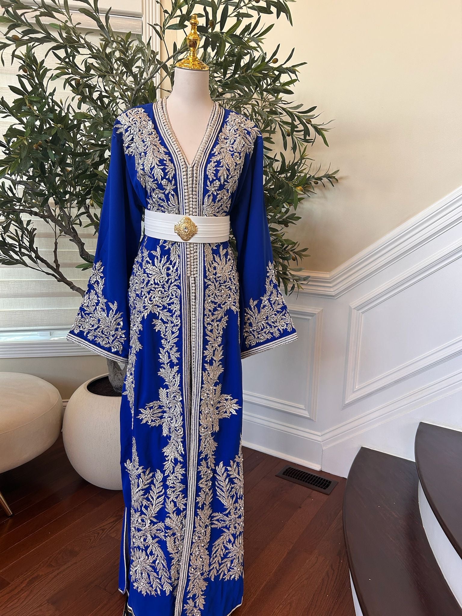 Royal Blue White Floral Detail Kuftan