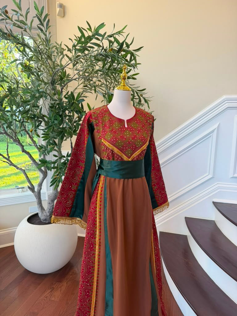 Brown Embroidery Elegance Tatreez Thobe