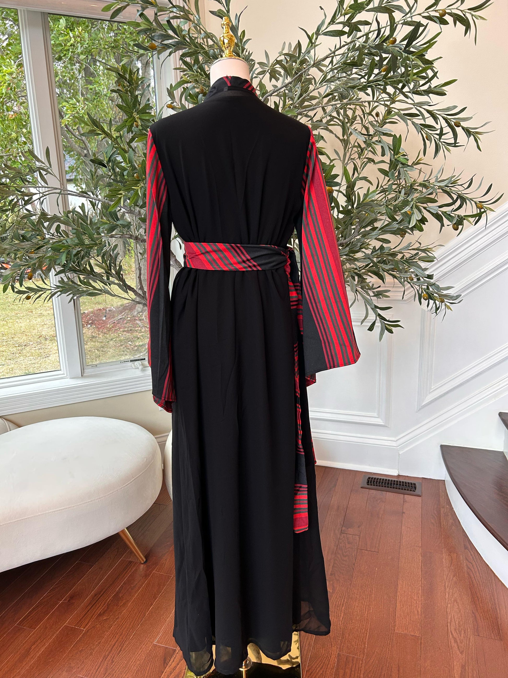 Black Two Piece Tatreez Traditional Majdalawi Thobe