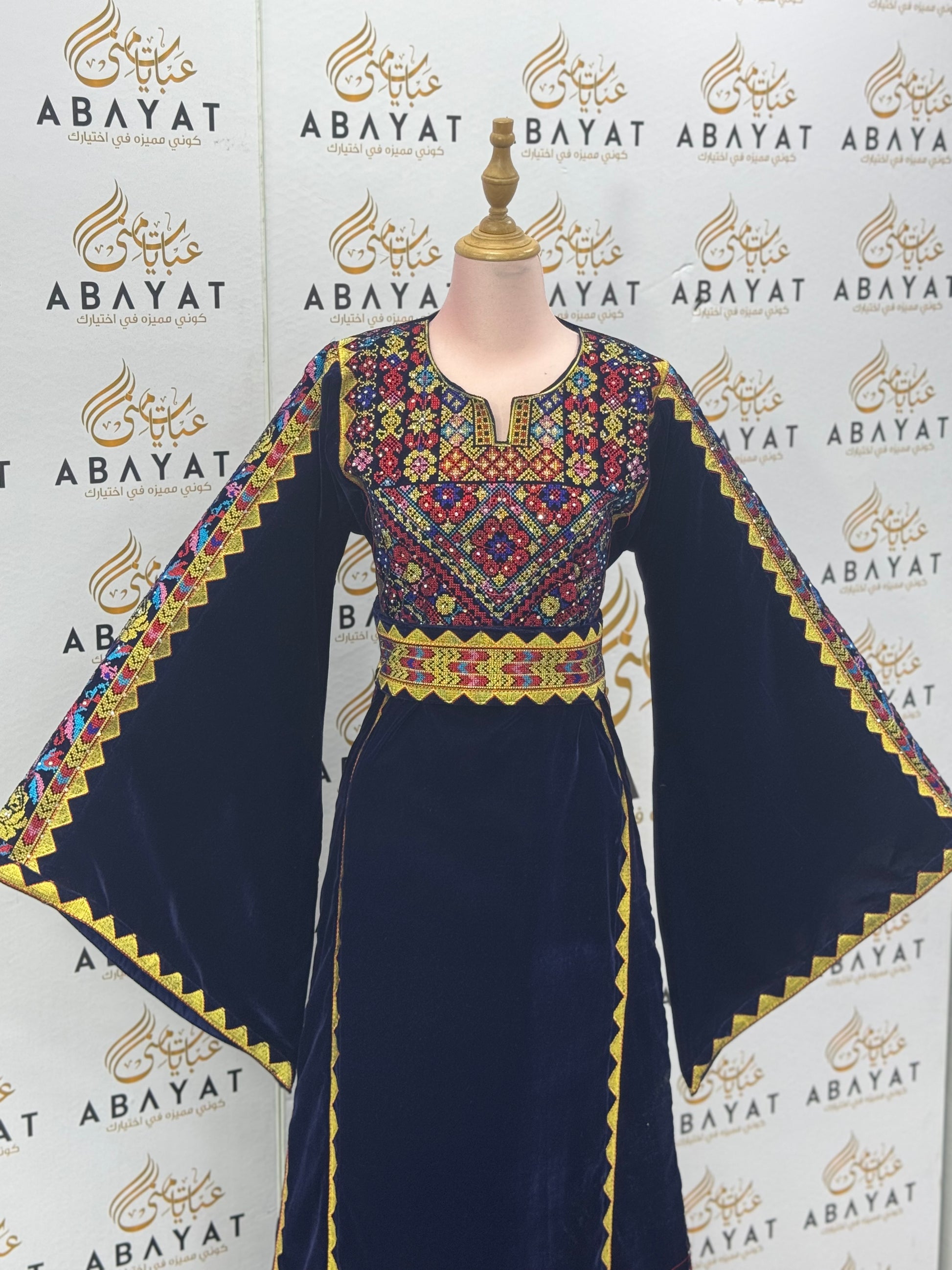 Midnight Blue Velvet Thobe – Traditional Palestinian Embroidery