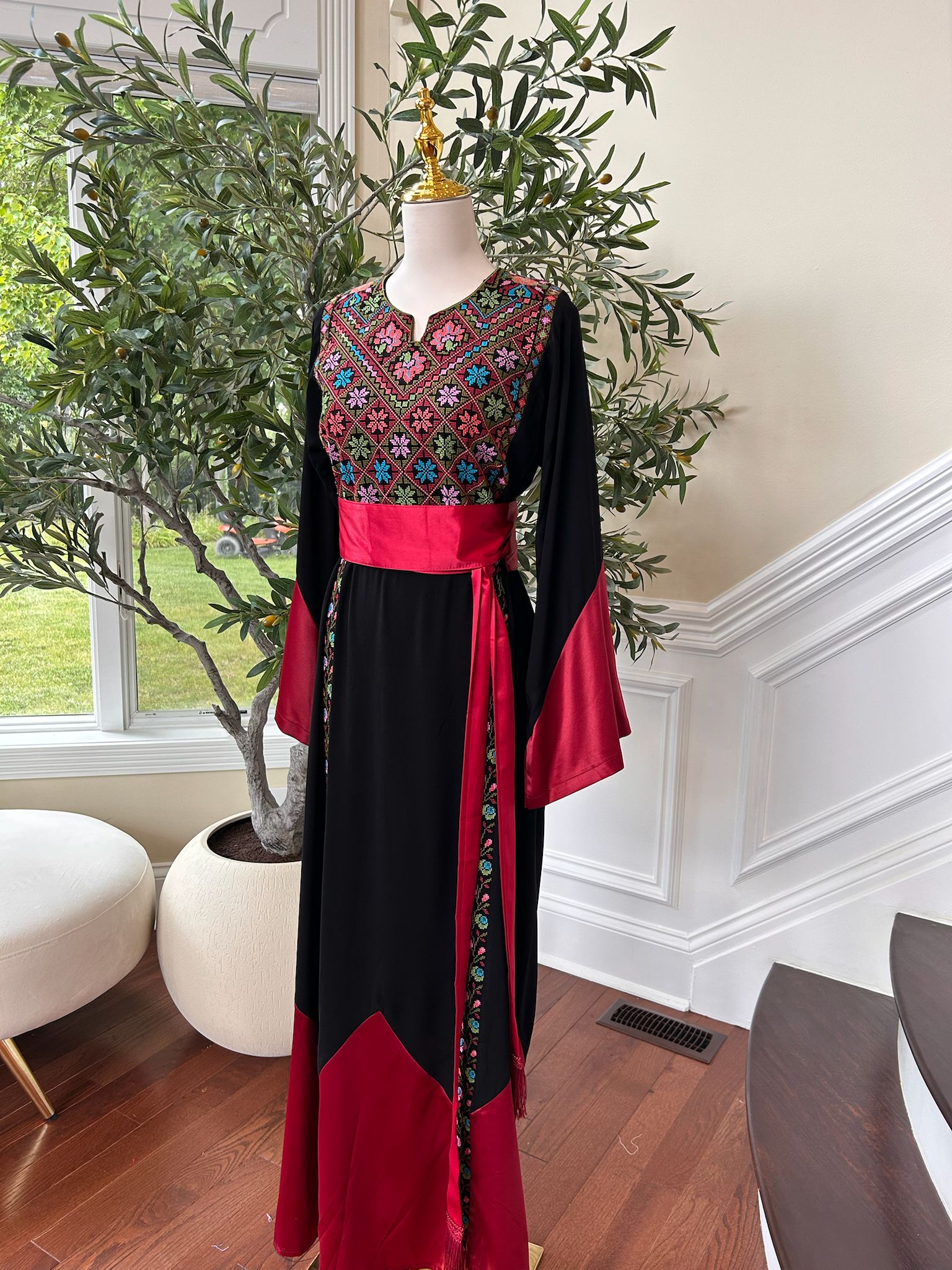 Black Tatreez Embroidery Thobe  Satin Red Detail