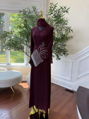 Burgundy Sleeve Essence Abaya