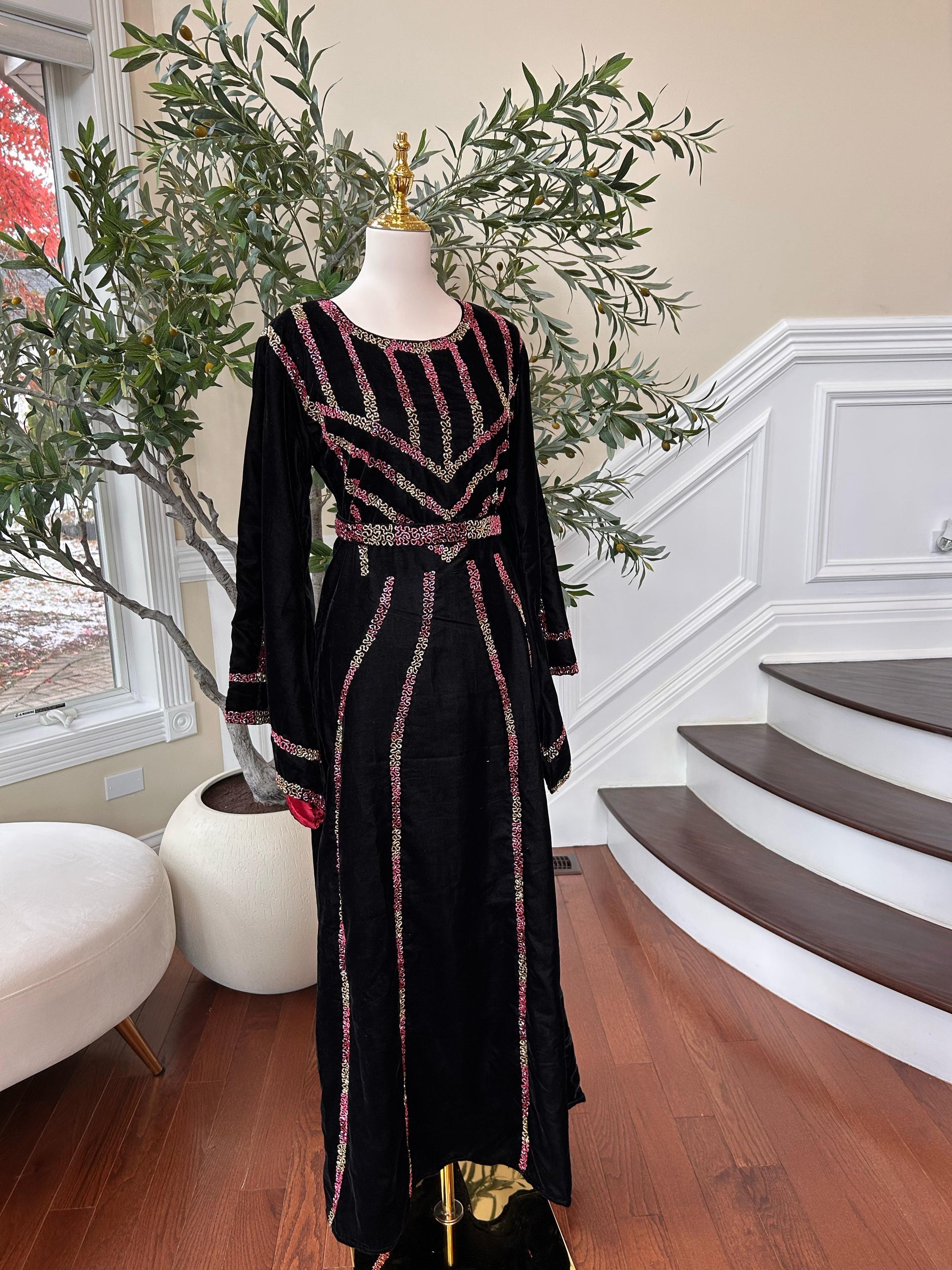 Black Velvet Beaded Stone Thobe