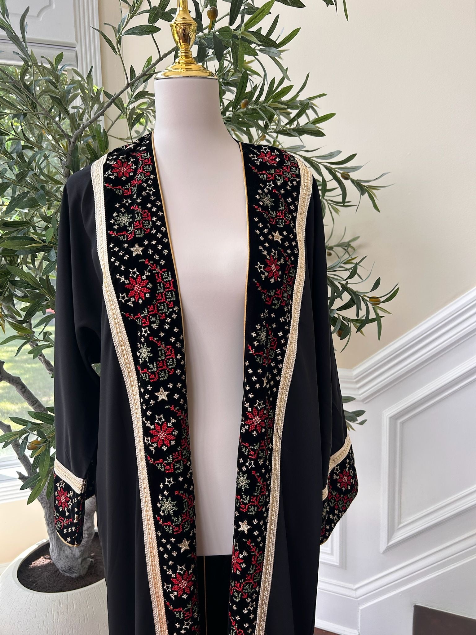 Black Detail Essence Cardigan Abaya