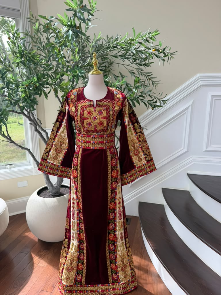 Burgundy Embroidery Tatreez Velvet Thobe