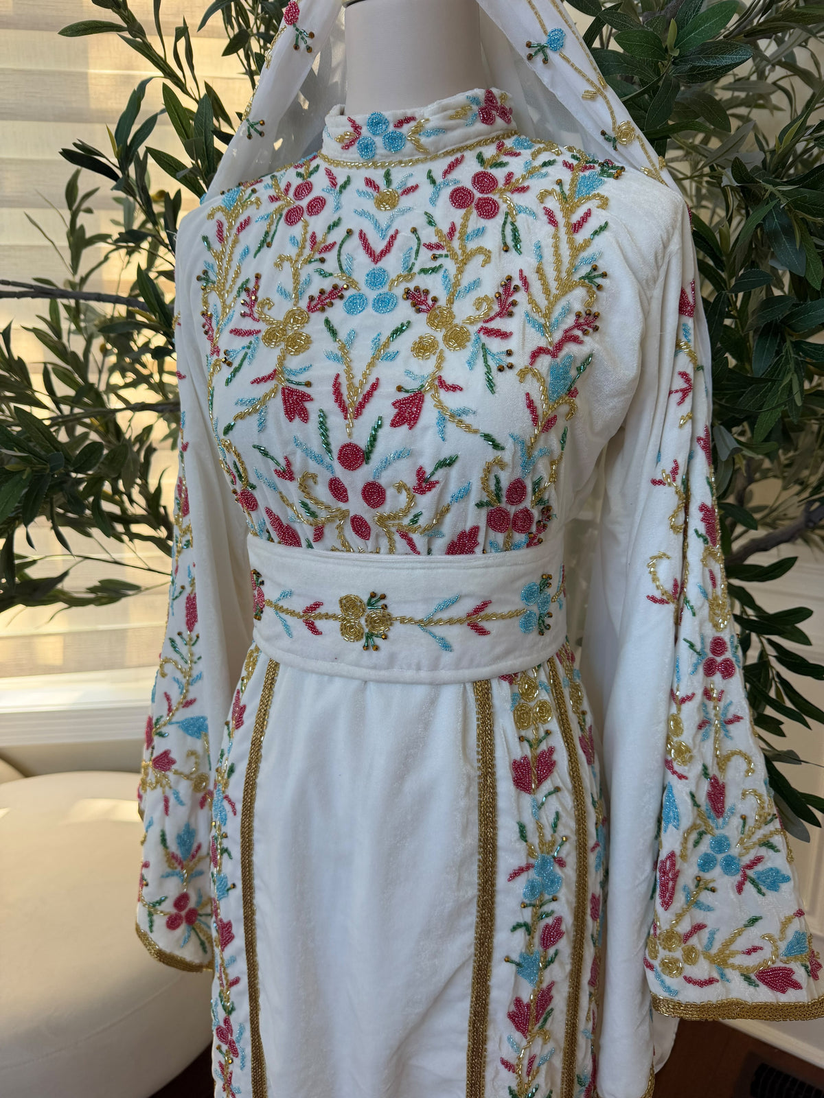Elegant White Floral Embroidered Palestinian Thobe with Gold Detailing(scarf not included)