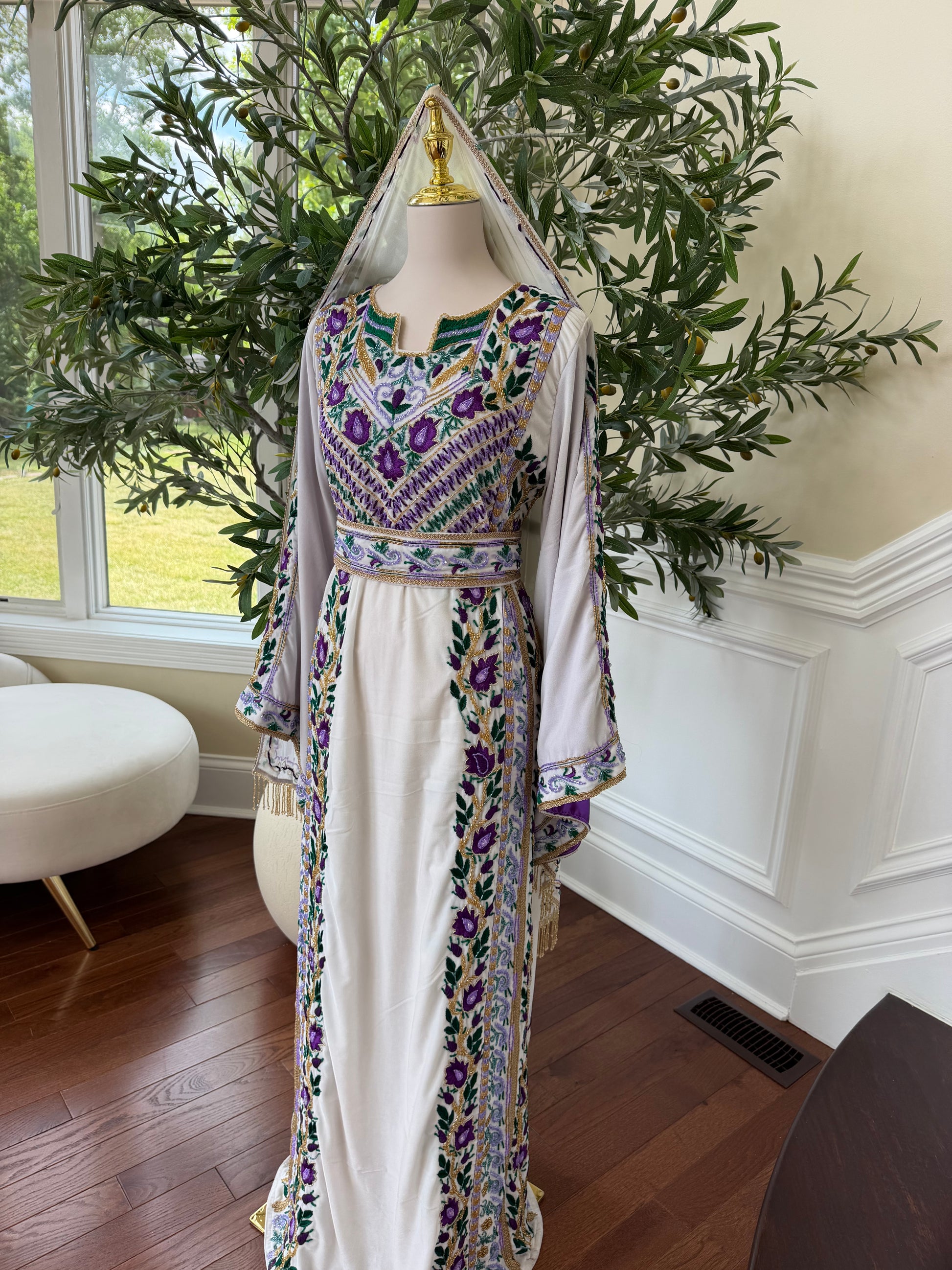 Velvet White Stone Purple Embroidery Thobe
