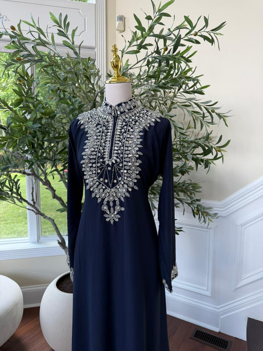 Midnight Majesty – Navy High-Neck Kaftan with Crystal Embellishment