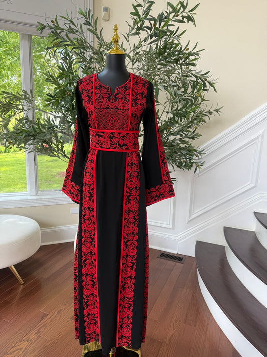 Elegant Red Tatreez Thobe / A