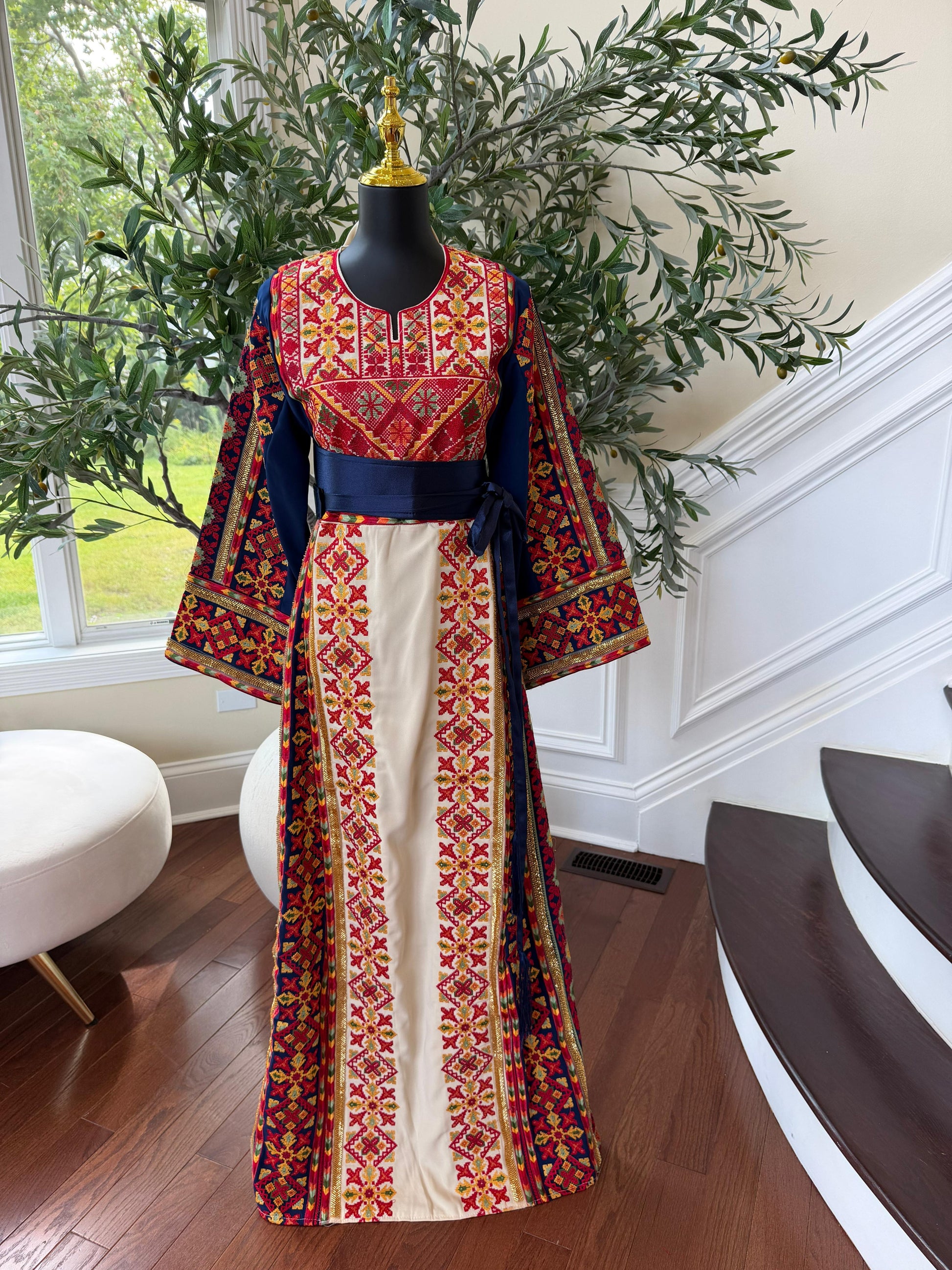 Cream Embroidery Tatreez Blue Sabal Kharaz Thobe