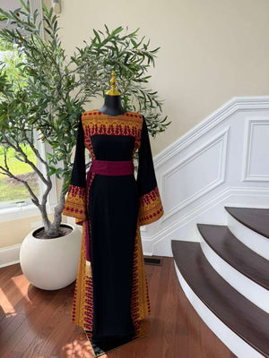 Black Embroidery Tatreez Elegance Thobe
