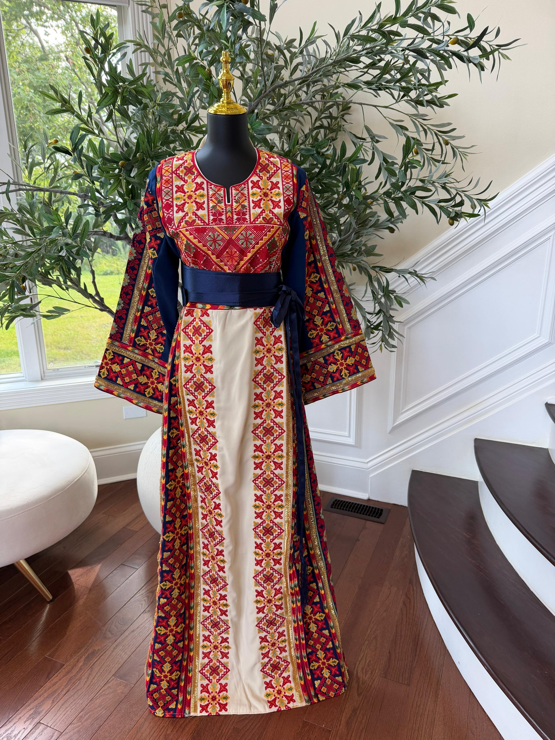Cream Embroidery Tatreez Blue Sabal Kharaz Thobe