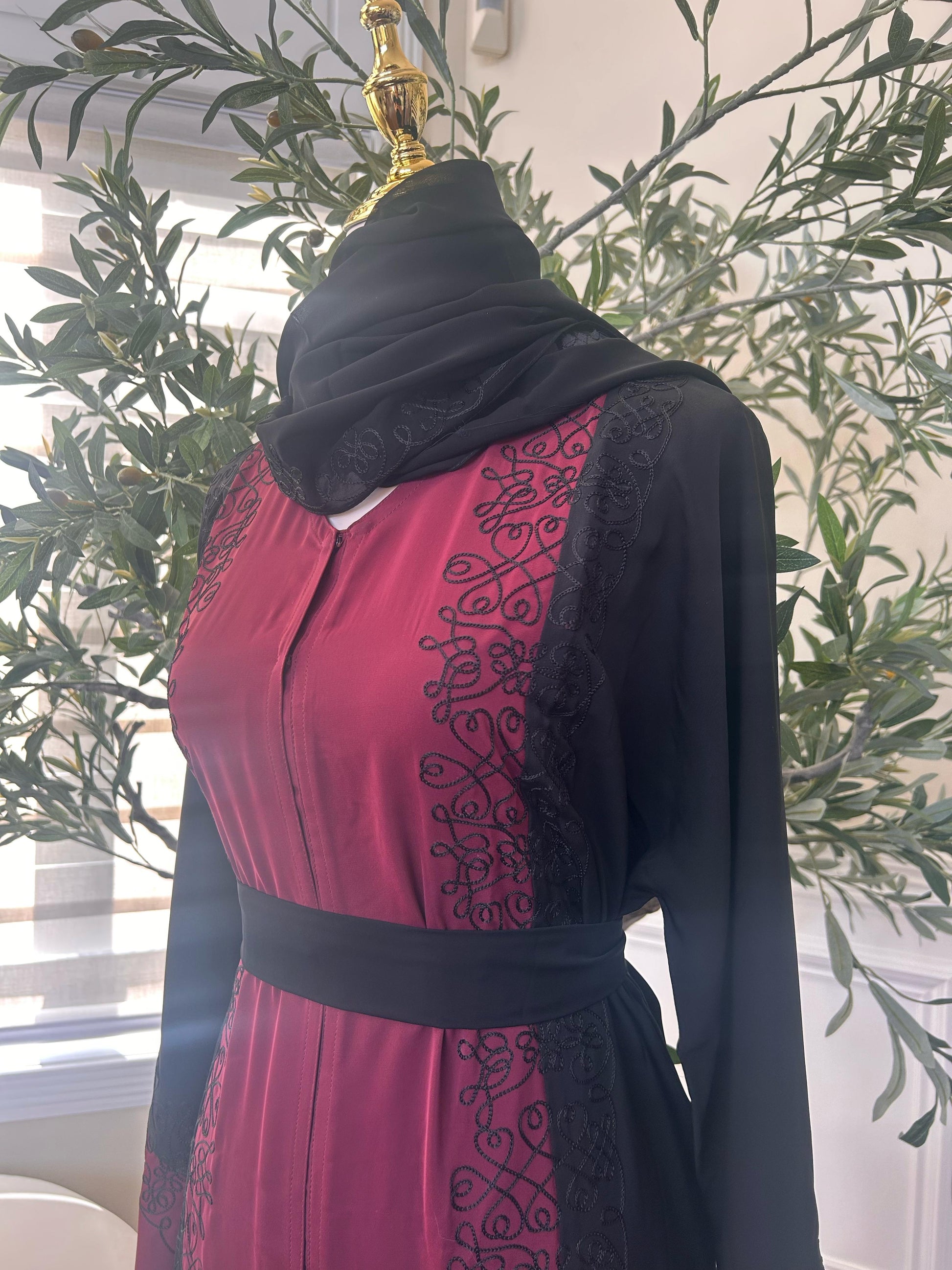 Burgundy Black Elegance Abaya