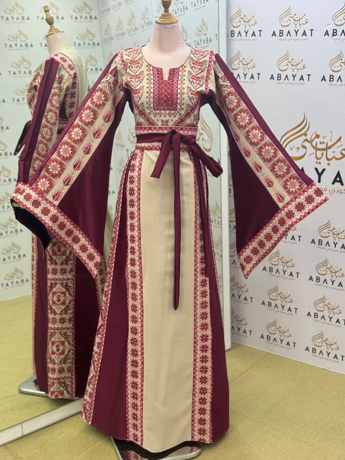 Embroidery Burgundy Tatreez Thobe