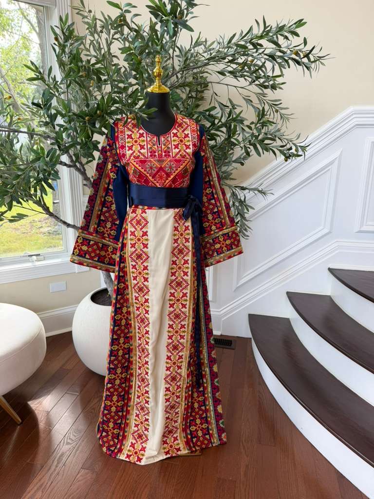 Cream Embroidery Tatreez Blue Sabal Kharaz Thobe
