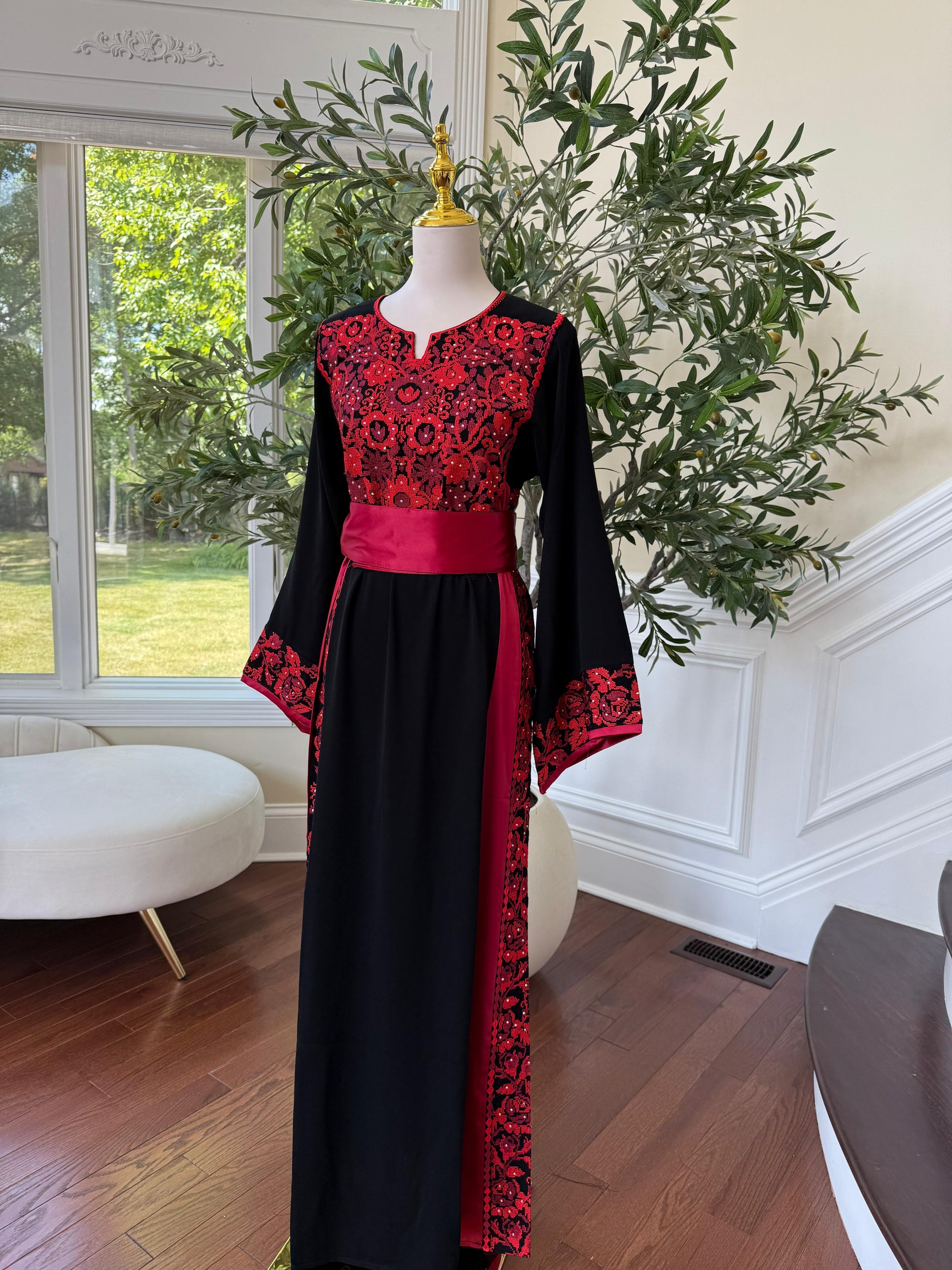 Red Tatreez Embroidery Thobe