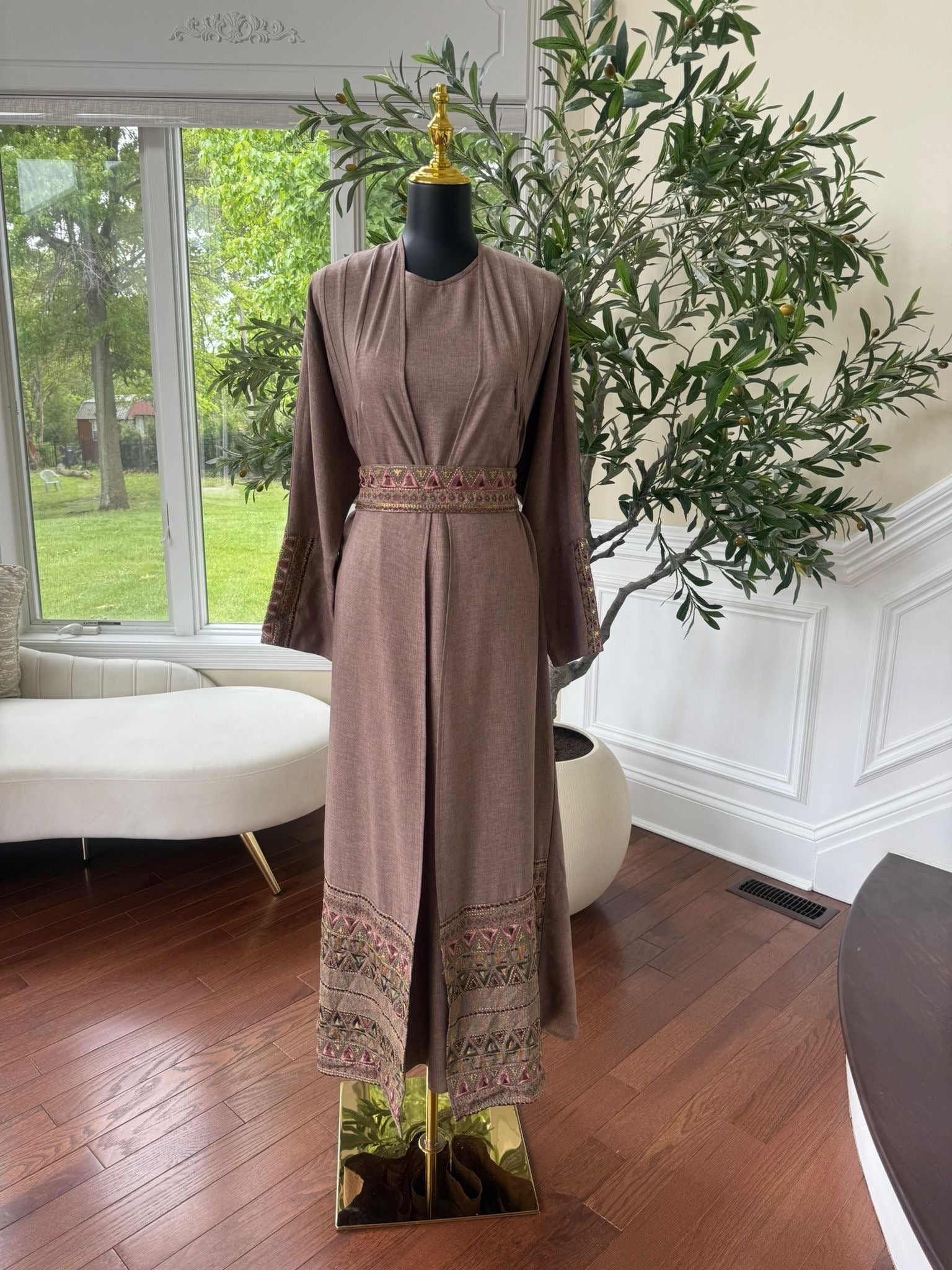 Elegant Tatreez Cardigan Abaya