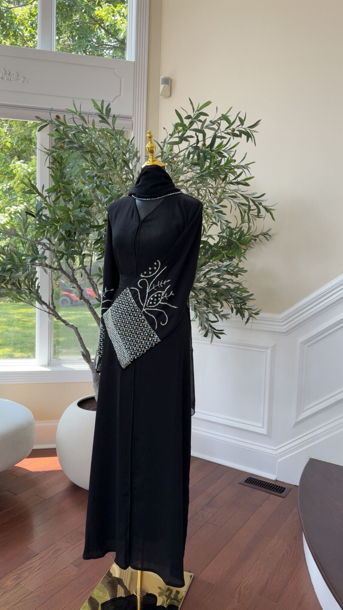 Black Sleeve Charm Abaya