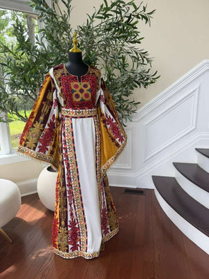 White Embroidery Tatreez Elegance Thobe