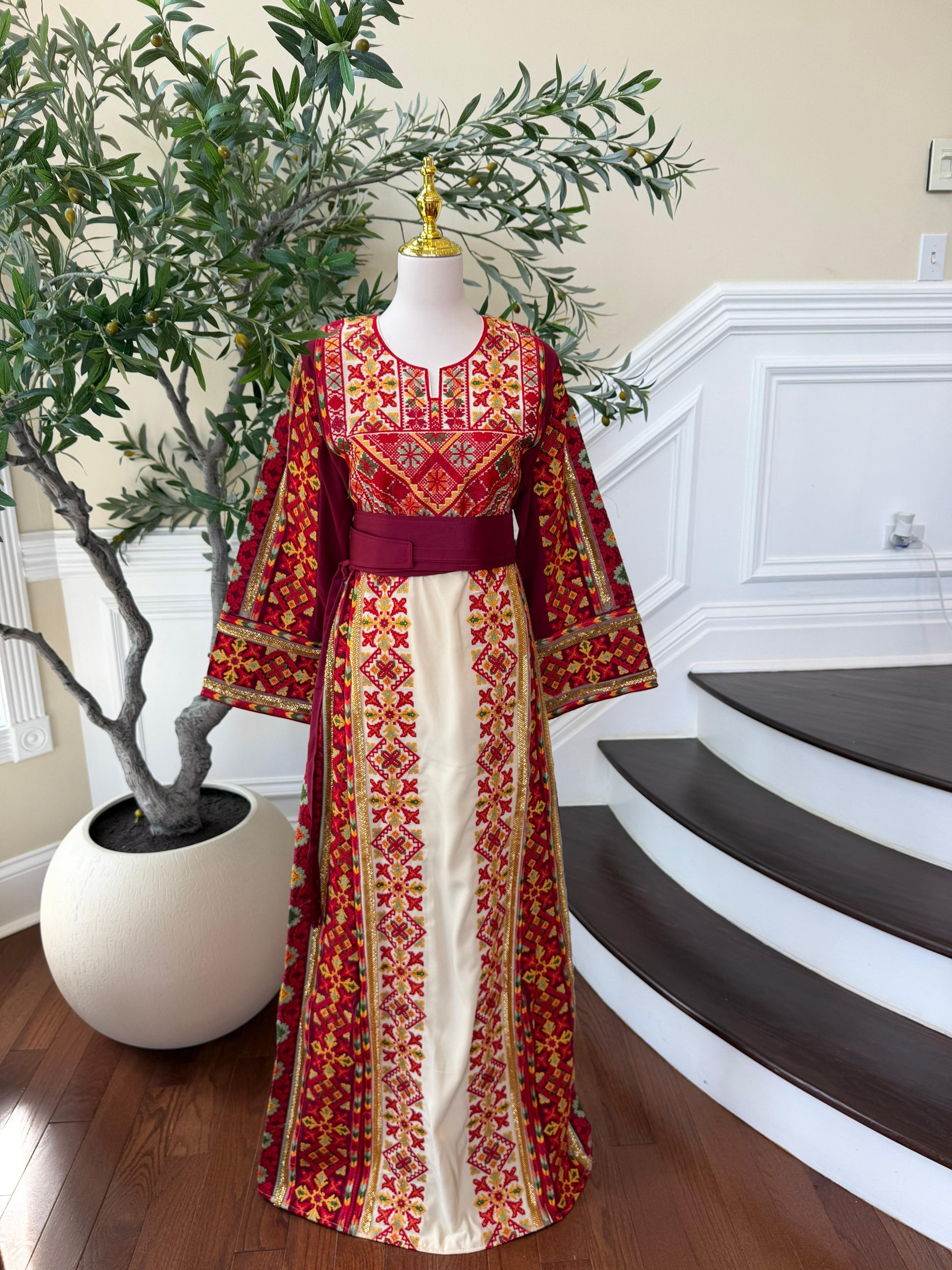 Cream Embroidery Tatreez Sabal Kharaz Thobe