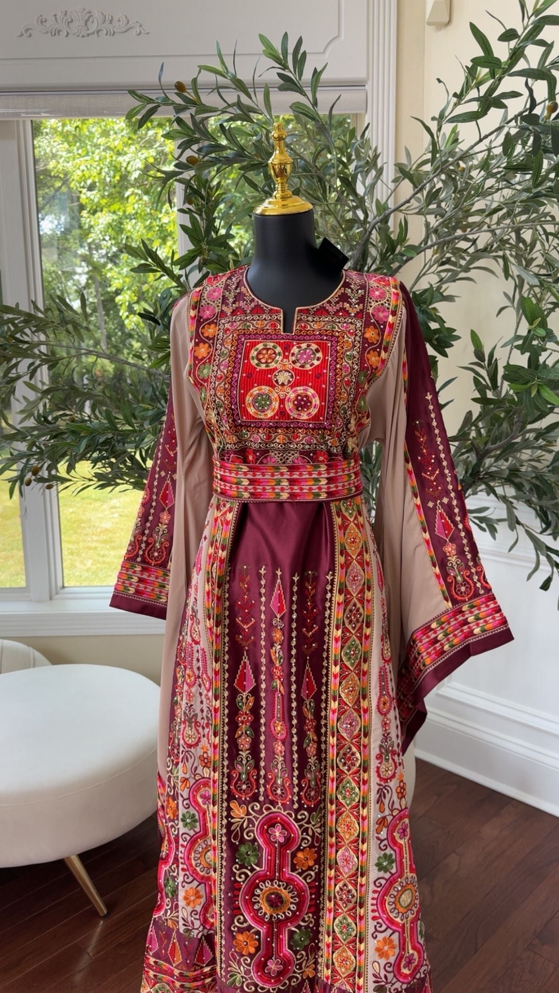 Burgundy Tatreez Thobe /A