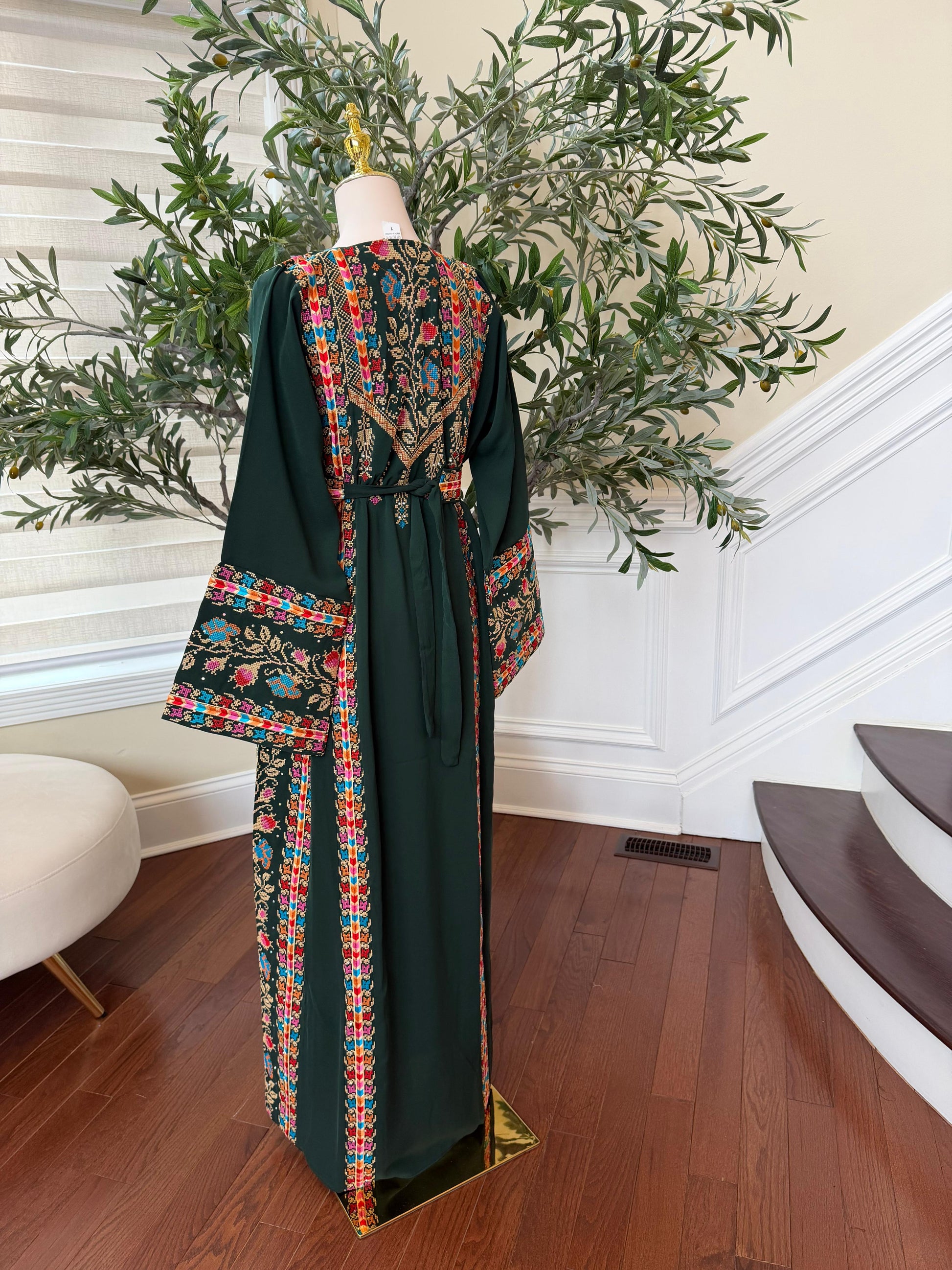 Green Embroidery Tatreez Thobe