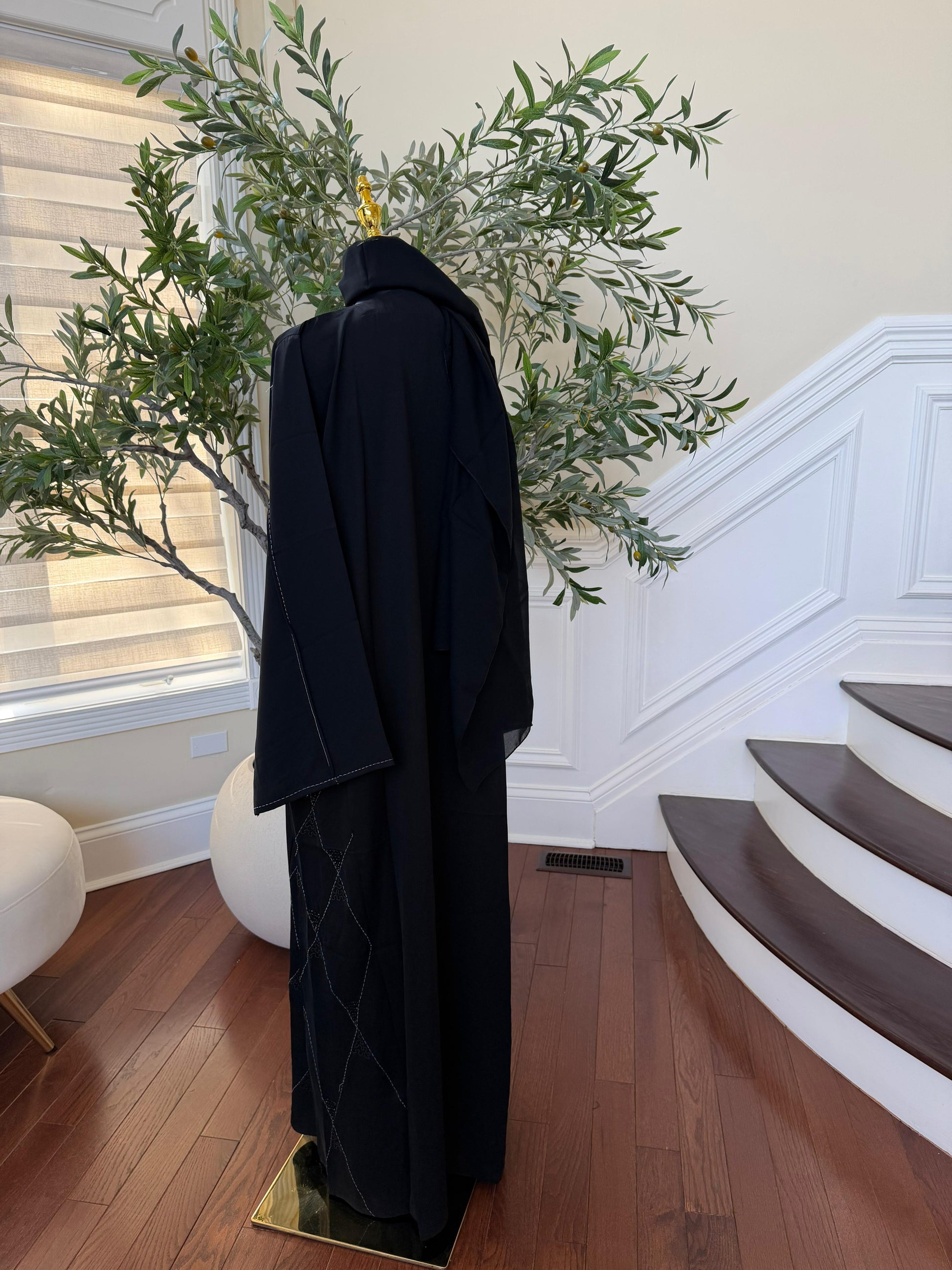 Shadow Crescent Black Abaya
