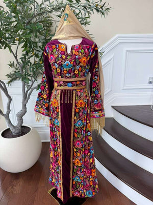 Pink Floral Handmade Stone Elegance Thobe تطريز يدوي قطبه برزيلي