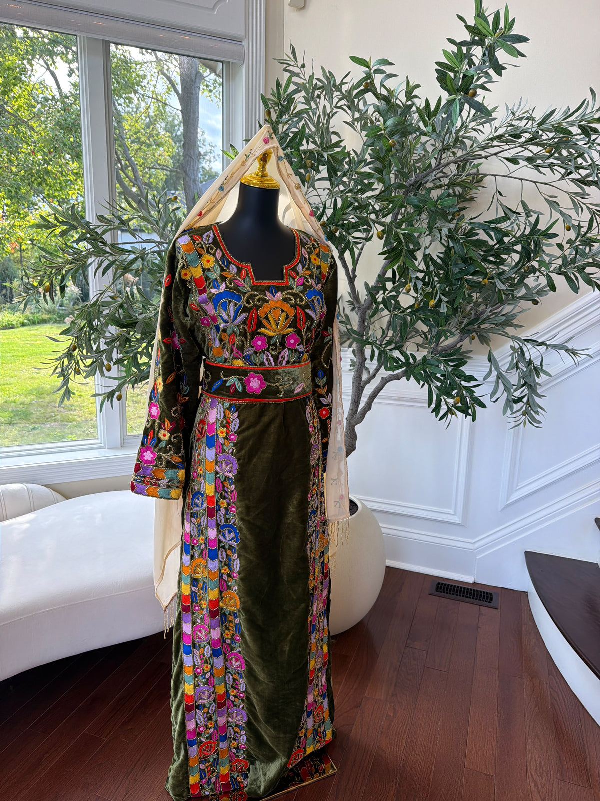 Elegant Olive Green Velvet Thobe with Vibrant Floral Embroidery